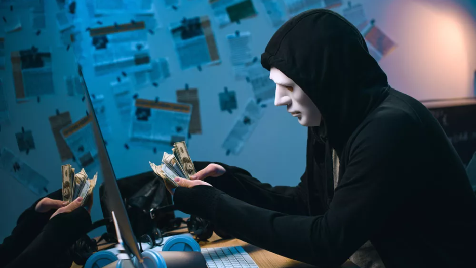 Fraudsters in the financial market